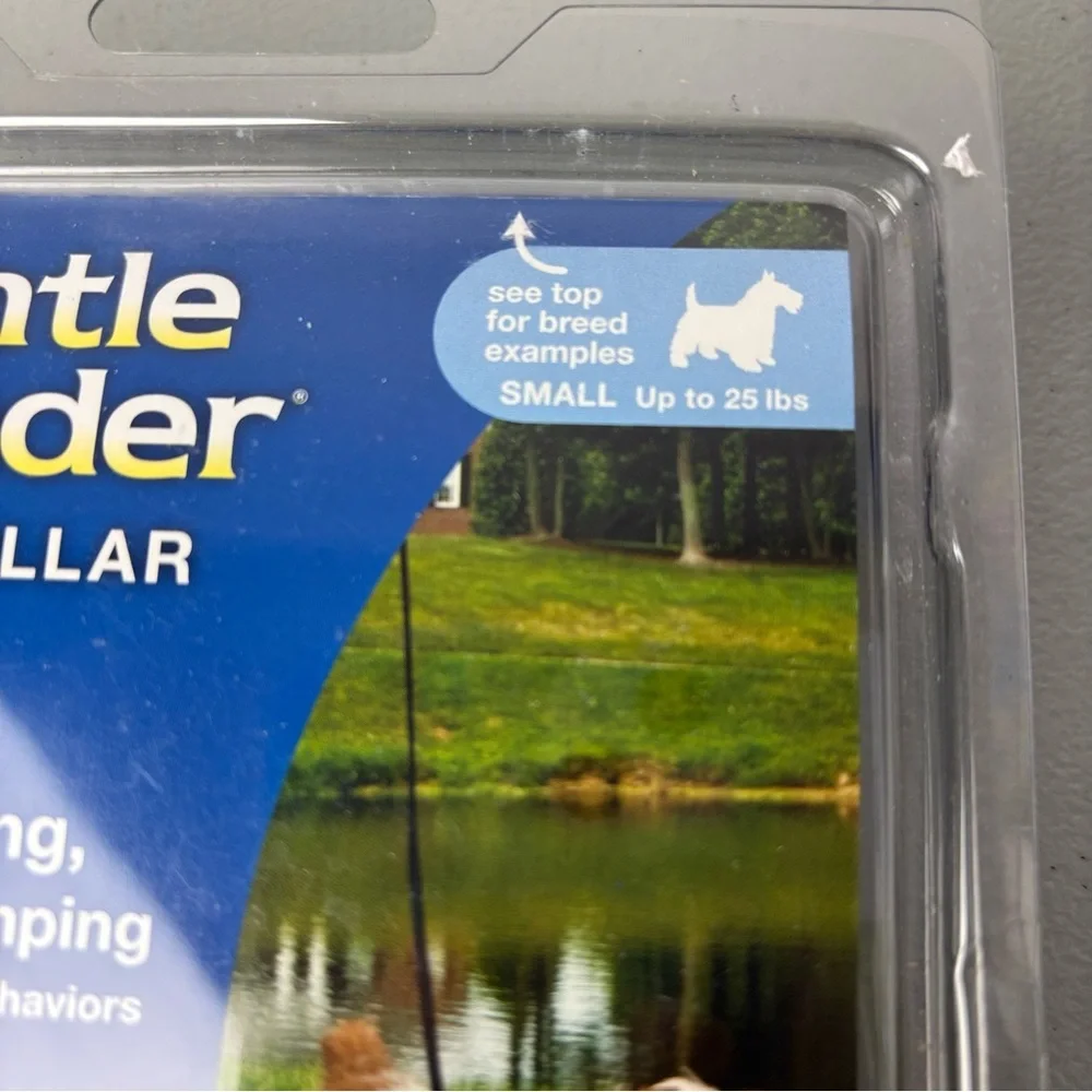 PetSafe Gentle Leader Headcollar Small Breed Up to 25 pounds Dog Collar DVD